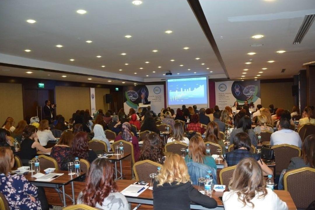 Ms Hemşireliği Sempozyumuna Yoğun İlgi