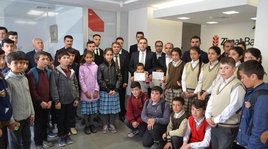 Simit Paralarını Mehmetçiğe Gönderdiler