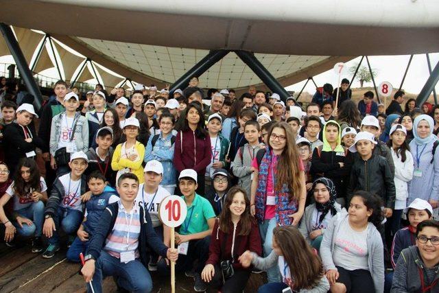 İstanbullu Öğrenciler Göbeklitepe’yi Gezdi