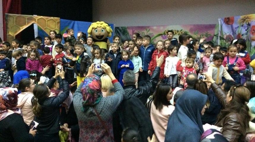 Saruhanlılı &Ccedil;ocuklar &lsquo;arı Maya&rsquo; İle Buluştu