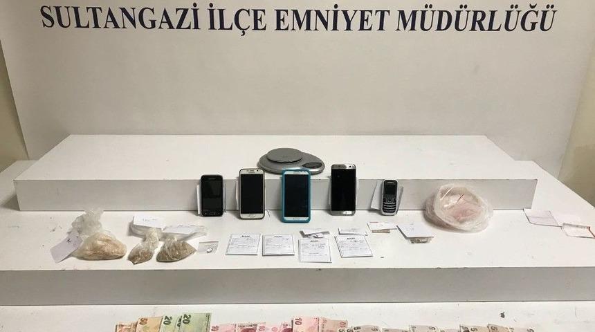 (&ouml;zel) Sultangazi&rsquo;de Zehir Tacirleri Su&ccedil;&uuml;st&uuml; Yakalandı