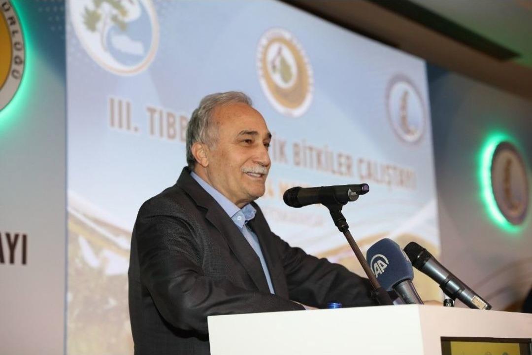 Bakan Fakıbaba 3. Tıbbi Aromatik Bitkiler &Ccedil;alıştayı Kapanış T&ouml;renine Katıldı