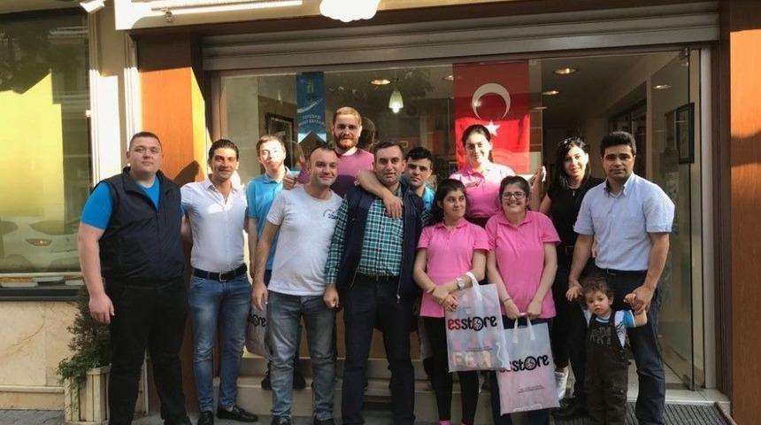 &Uuml;lk&uuml;c&uuml; Ağabeylerinden Down Sendromlu Kardeşlerine Ziyaret