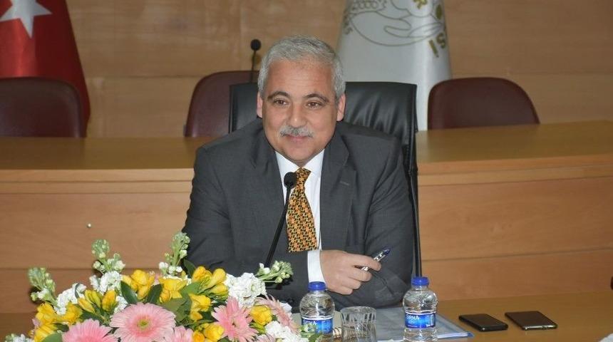 Vali G&uuml;ven&ccedil;er Akhisar&rsquo;da Muhtarlarla Bir Araya Geldi