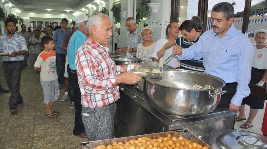Nazilli Belediyesi&rsquo;nin İftar Yemekleri Başlıyor
