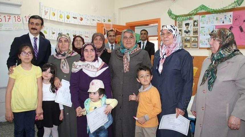 Sungurlu&rsquo;da 724 Kişi Okuma-yazma &Ouml;ğrendi