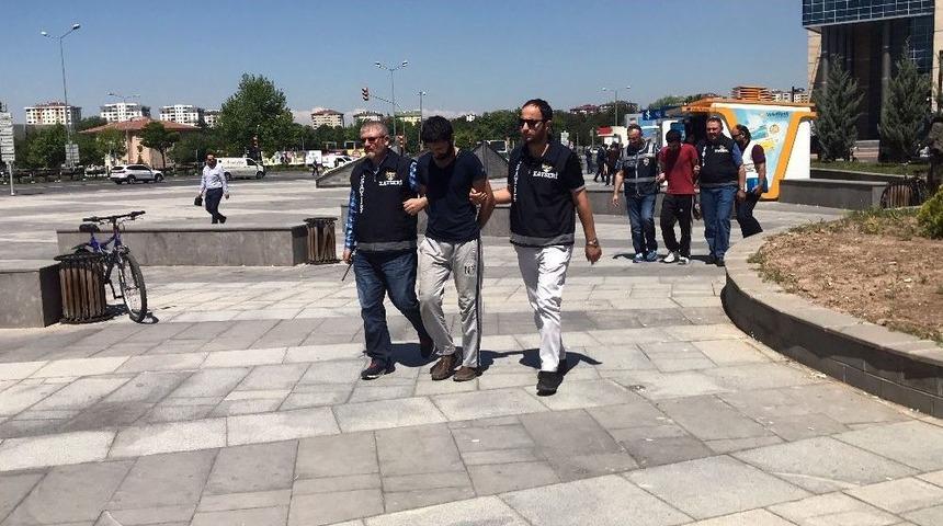 Uyanık Hırsızlar Pitbull K&ouml;peğiyle Polisi Şaşırtmaya &Ccedil;alıştı