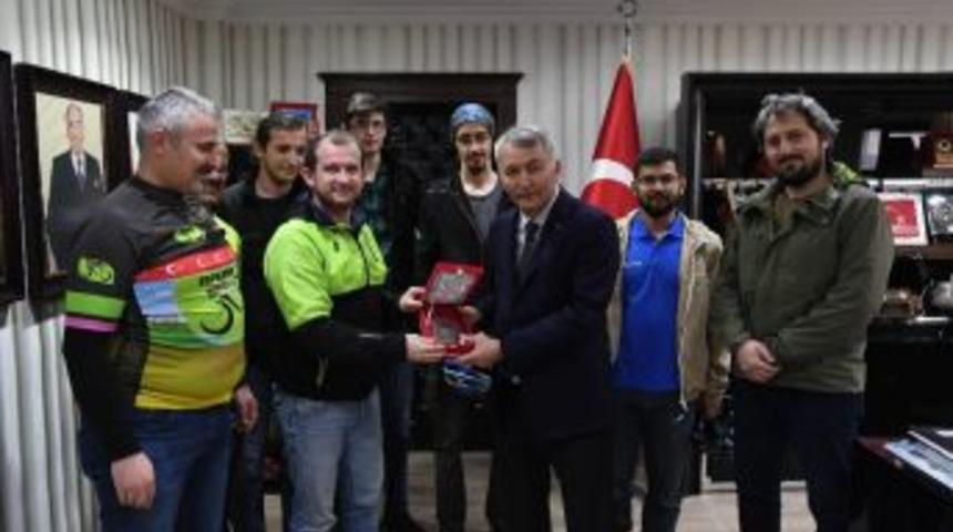 Bisiklet&ccedil;ilerden &ldquo;bisiklet Yolu&rdquo; Teşekk&uuml;r&uuml;