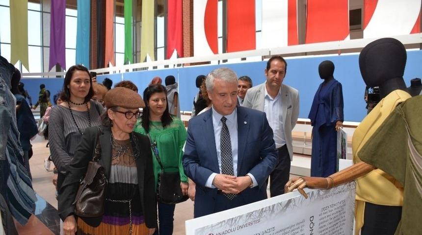 Moda Tasarımı B&ouml;l&uuml;m&uuml;&rsquo;nden "d&ouml;n&uuml;ş&uuml;m Sergisi"