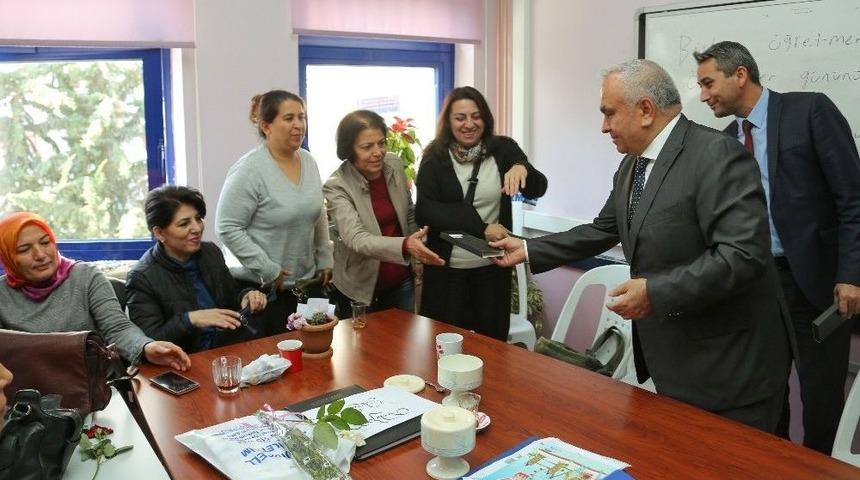 Başkan Tollu &Ouml;ğretmenlerle Buluştu