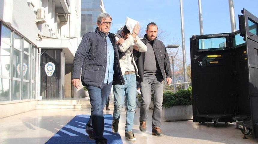 Laptop Hırsızını D&ouml;vmesi Ele Verdi