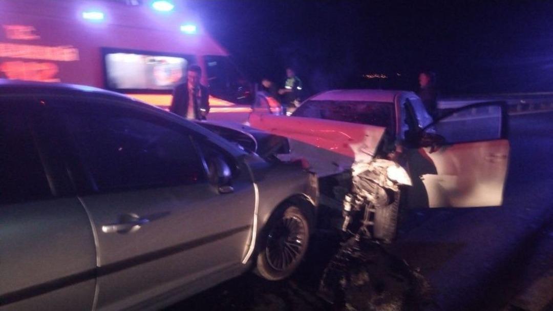 Akhisar&rsquo;da Trafik Kazası: 2 &Ouml;l&uuml;, 1 Yaralı