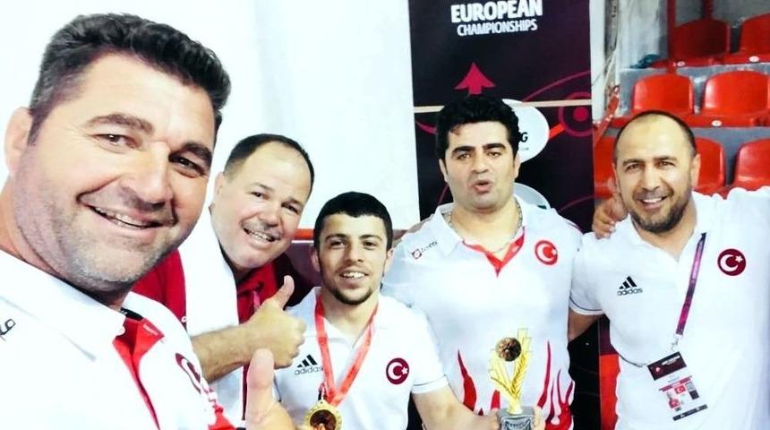 Adem Burak Uzun Avrupa Şampiyonu Oldu