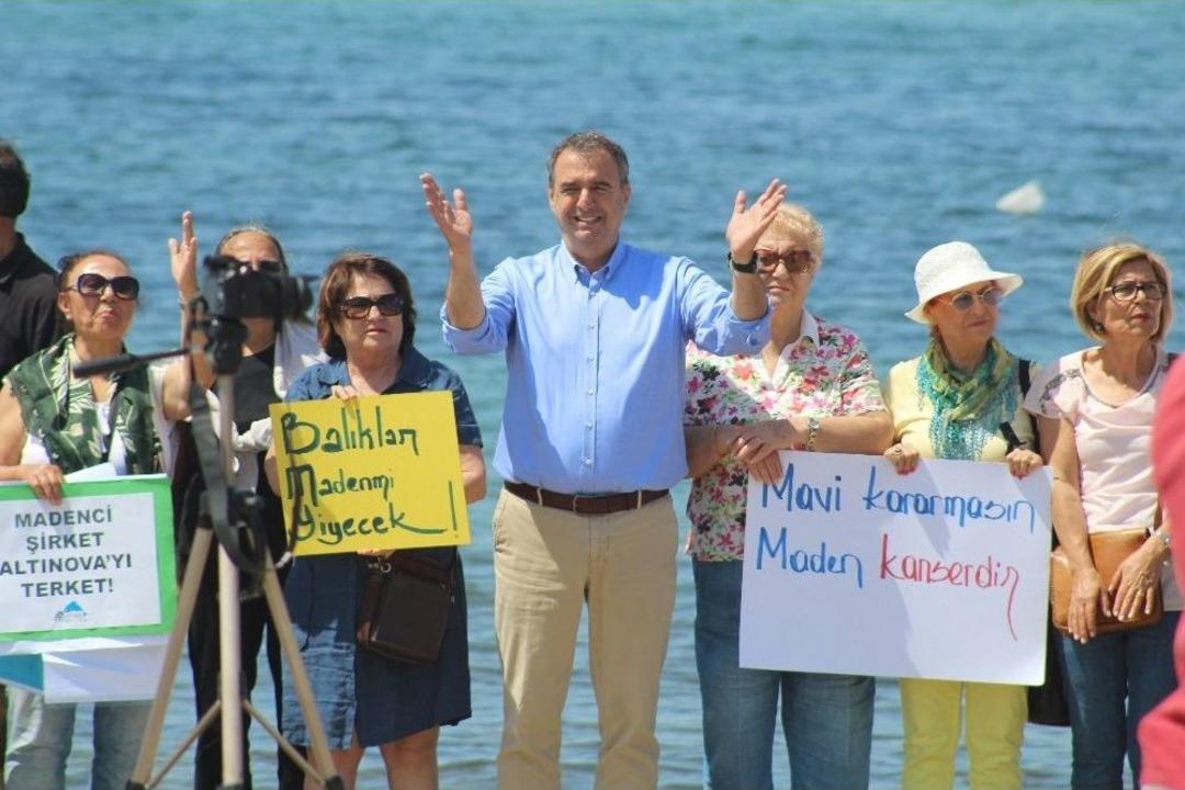 Denizden Demir Madeni &Ccedil;ıkarılması Girişimine Halk Tepkisi