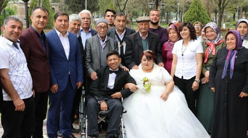 Aşk Engel Tanımadı, Bu Kez Gelin Damadı Ka&ccedil;ırdı