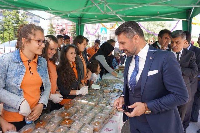 Sivrihisar Belediye Başkanı Yüzügüllü’nün Eğitim Gezi Ve Ziyaretleri