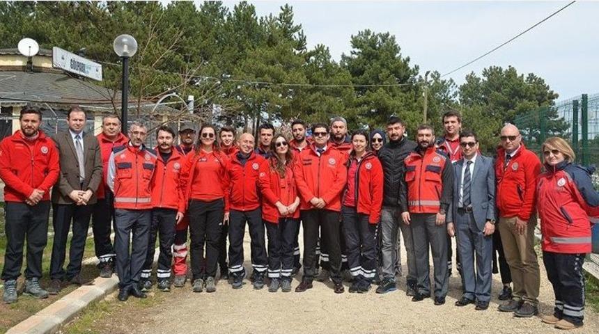 Bilecik Umke Ekibi Pelit&ouml;z&uuml; G&ouml;leti&rsquo;nde Kamp Kurdu