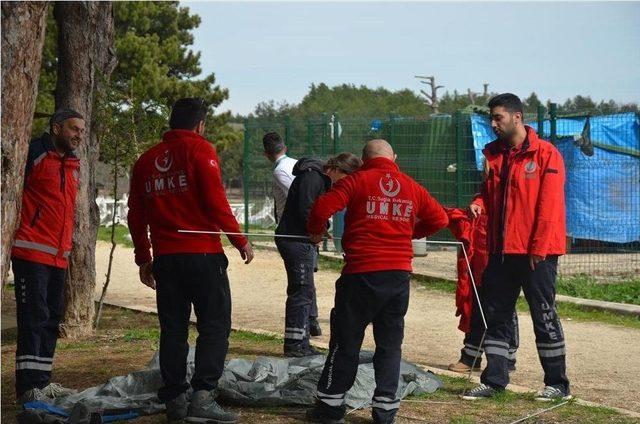 Bilecik Umke Ekibi Pelitözü Göleti’nde Kamp Kurdu