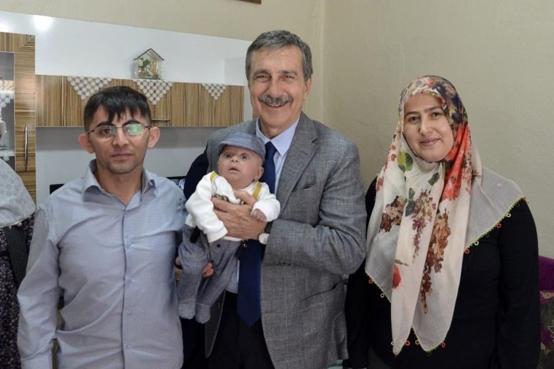 Başkan Ata&ccedil; &lsquo;hoş Geldin Bebek&rsquo; Ziyaretlerini S&uuml;rd&uuml;r&uuml;yor
