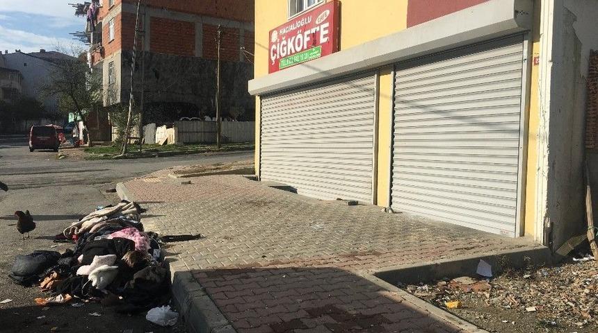 (&ouml;zel Haber) Umut Tacirleri 200 Pakistanlıyı Yunanistan Diye Arnavutk&ouml;y&rsquo;e Getirdi