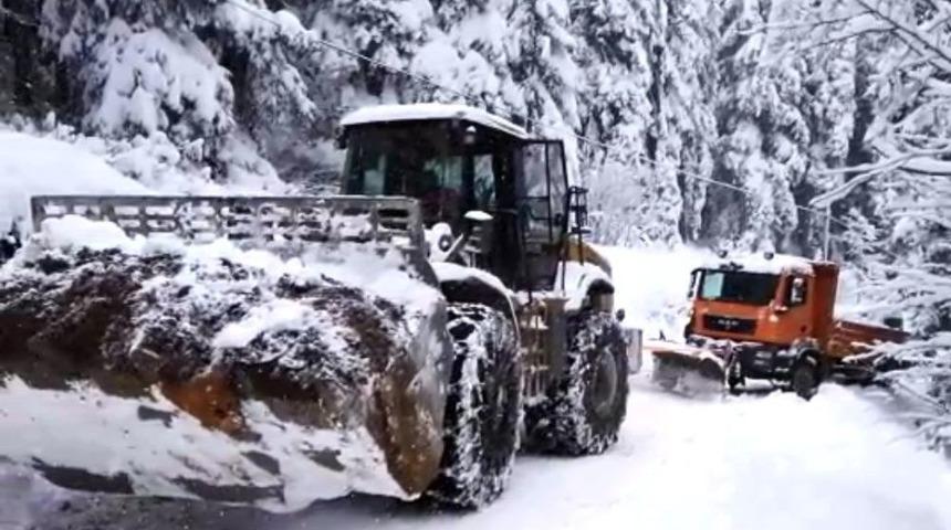 Artvin&rsquo;de Kar Nedeniyle 21 K&ouml;y Yolu Ulaşıma Kapalı Bulunuyor