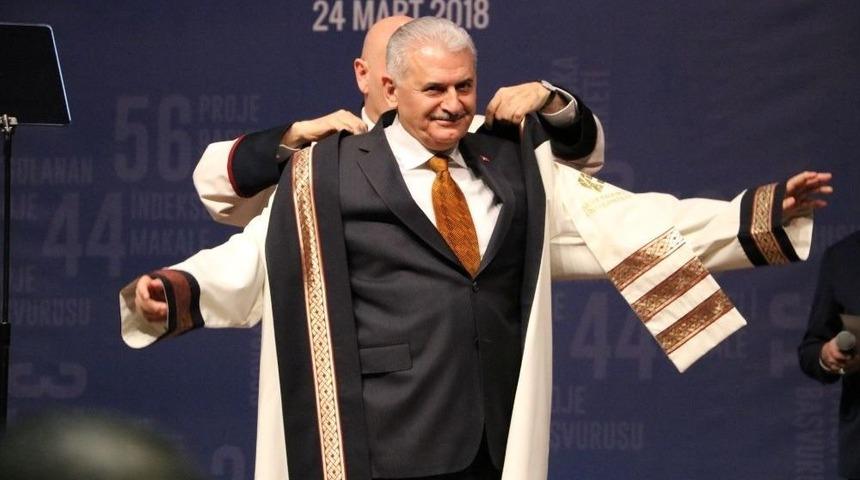 Başbakan Binali Yıldırım&rsquo;a Hasan Kalyoncu &Uuml;niversitesinden Fahri Doktora