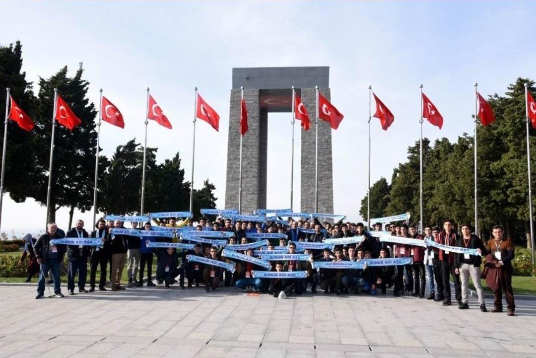 Başkan Altay, Gen&ccedil;lerle &Ccedil;anakkale&rsquo;de