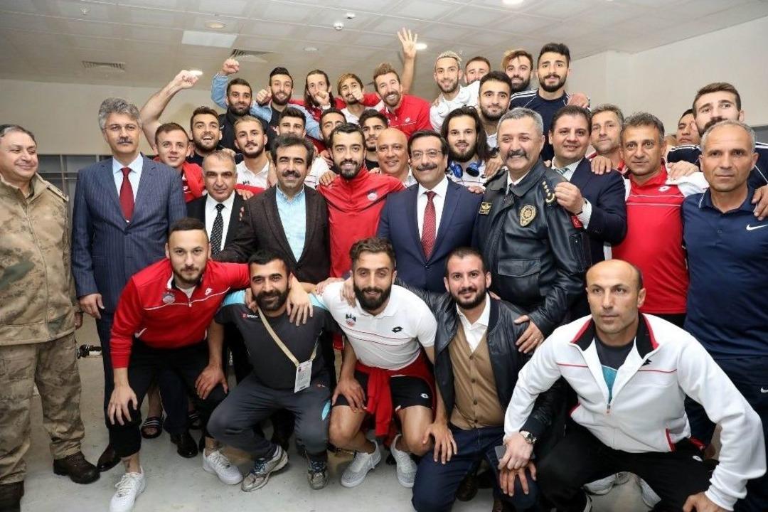 Diyarbekirspor Finale &Ccedil;ıktı