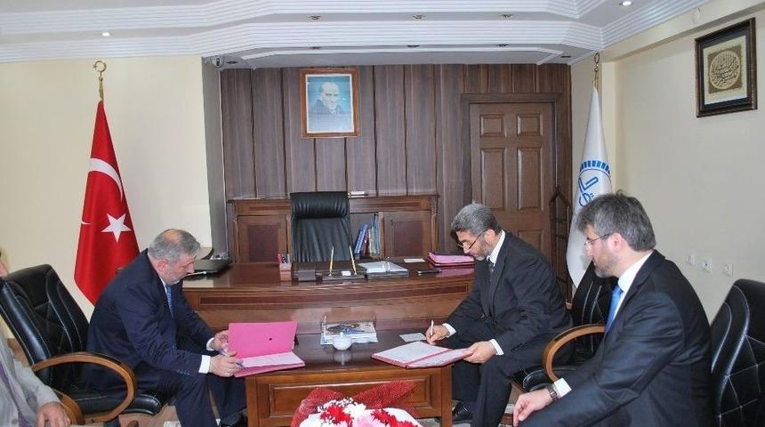 İl M&uuml;ft&uuml;s&uuml; Bektaş, G&ouml;revi Devretti