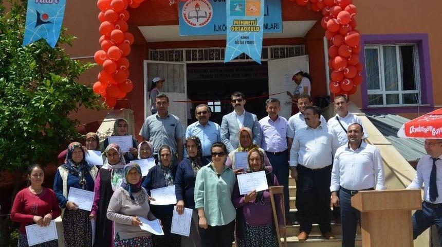 Okuryazarlık Kursunu Bitiren 62 Kişiye Sertifika