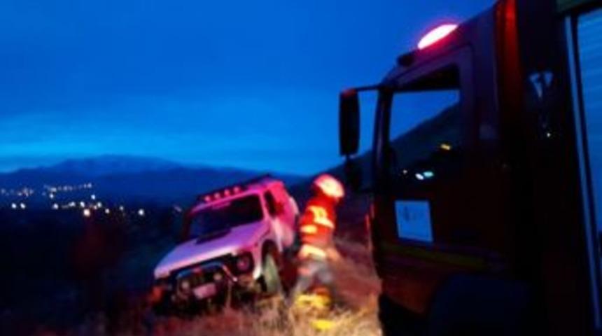 U&ccedil;uruma Kaydıran Off-road S&uuml;r&uuml;c&uuml;s&uuml;n&uuml; İtfaiye Kurtardı