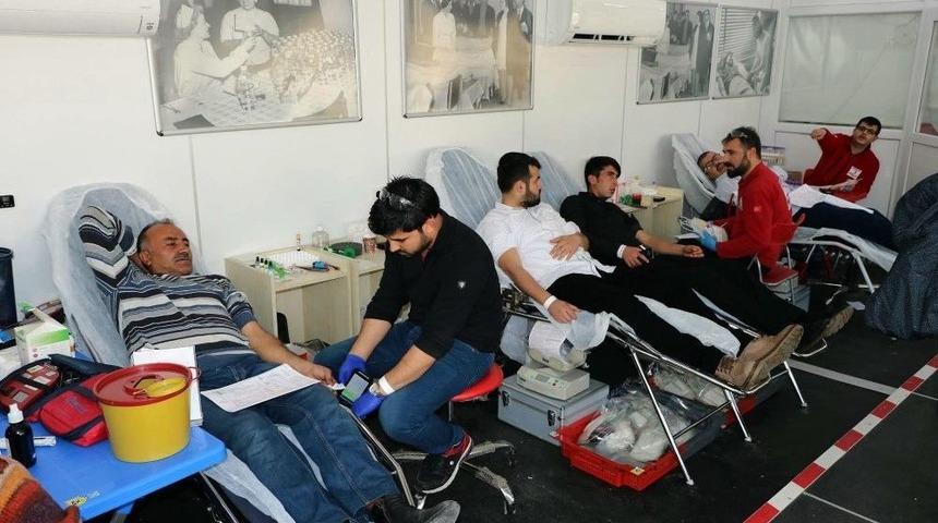 Kızılay, Yozgat&rsquo;ta 14 Bin &Uuml;nite Kan Toplamayı Hedefliyor