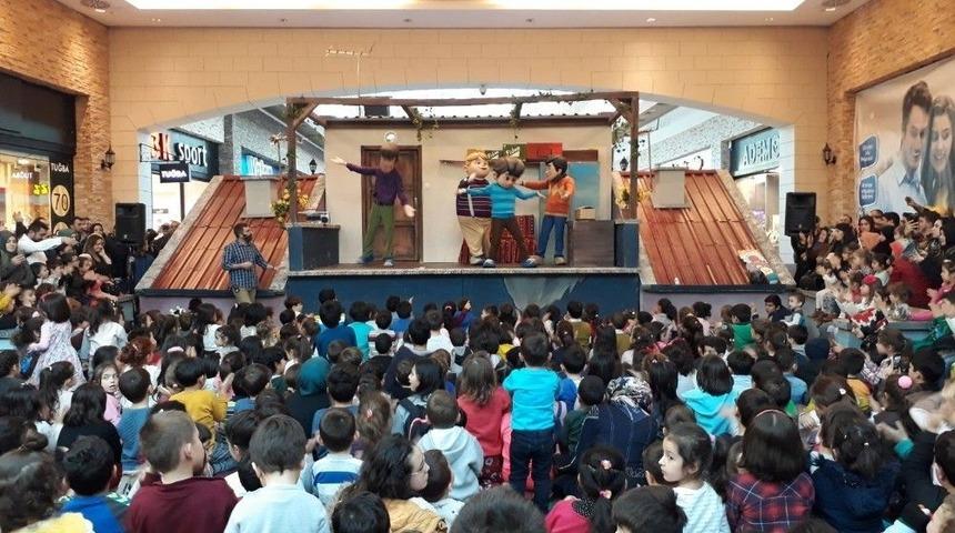 &Ccedil;ocuklar &lsquo;rafadan Tayfa&rsquo; İle Doyasıya Eğlendi