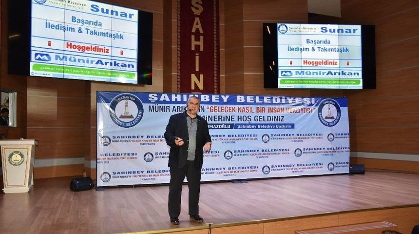 Gelecek Nasıl Bir İnsan Bekliyor