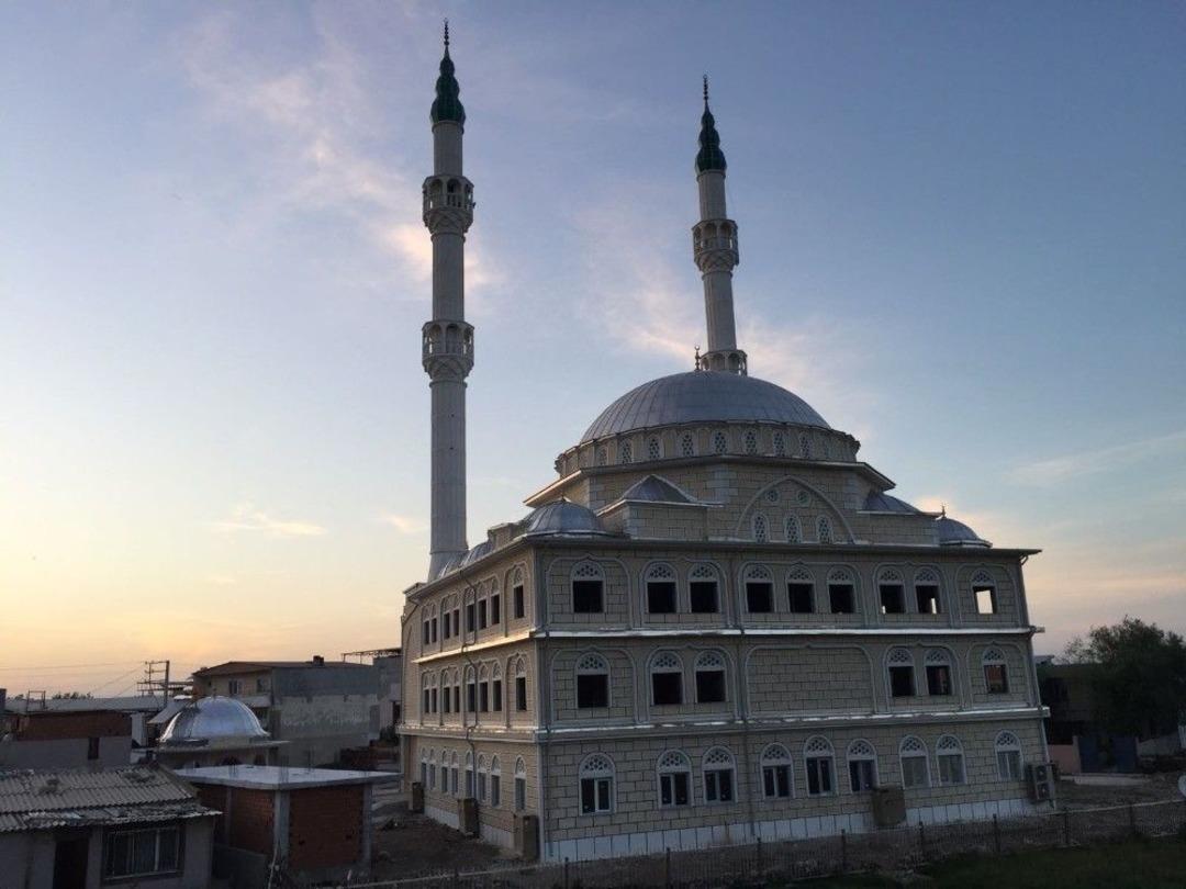 Hz. İbrahim Cami&rsquo;si Hayırseverlerin Yardımını Bekliyor