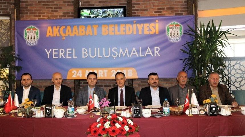 Ak&ccedil;aabat&rsquo;ta Vakıf Ve Dernek Y&ouml;neticileri Bir Araya Geldi