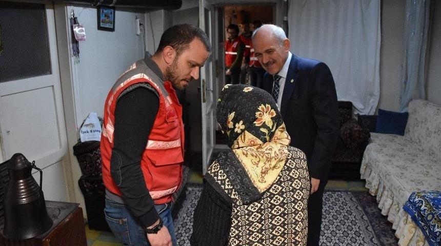 Kızılay&rsquo;dan Ailelere Sıcak Yemek