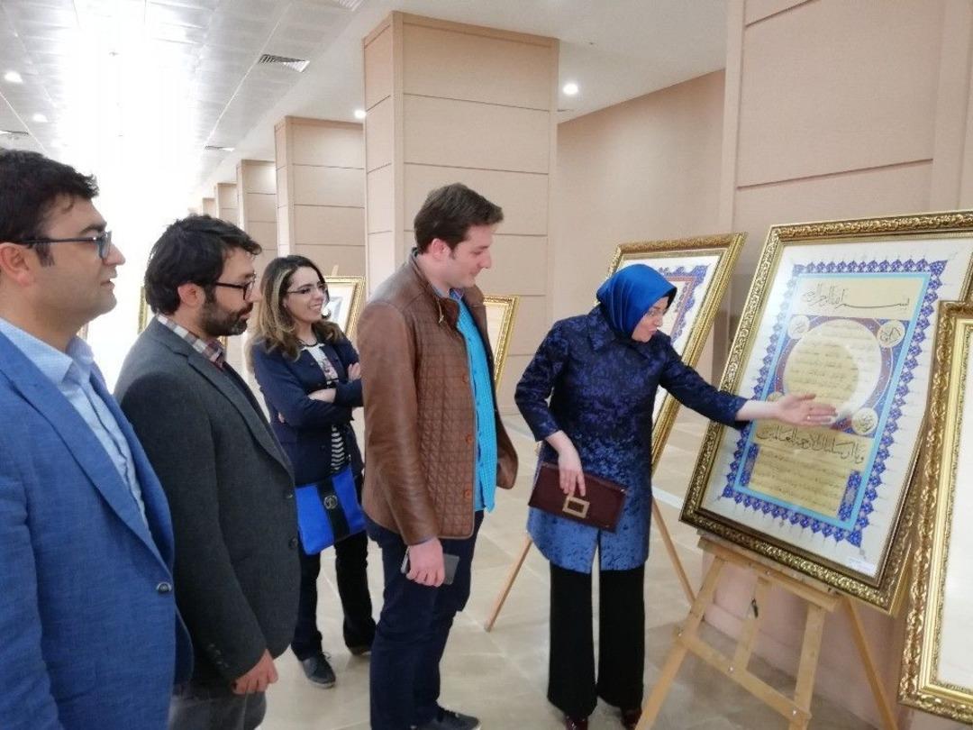 Ağrı&rsquo;da H&uuml;sn-&uuml; Ziynet&rdquo; İsimli Tezhip Sergisi