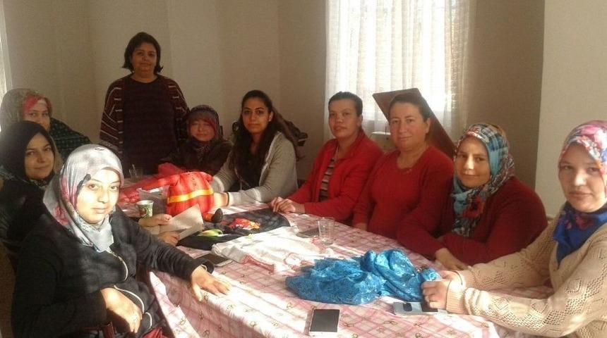 Burhaniye&rsquo;de Etek Dikim Kursu A&ccedil;ıldı