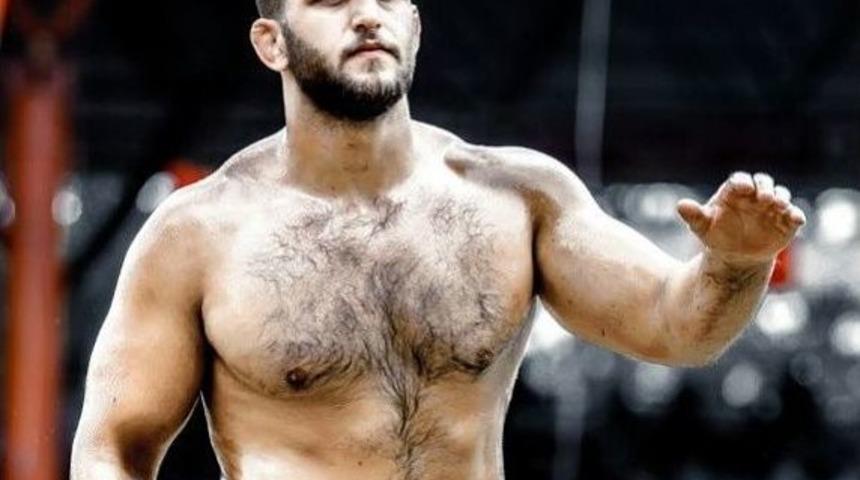 İki G&uuml;reş&ccedil;i Silahla Yaralandı