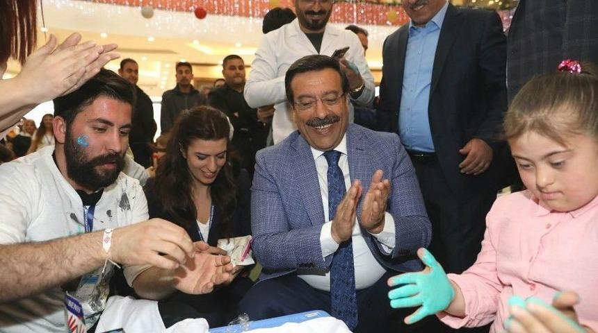 Başkan Atilla Down Sendromlu &Ccedil;ocuklarla Bir Araya Geldi