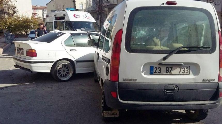 Elazığ&rsquo;da 2 Ayrı Trafik Kazası: 8 Yaralı
