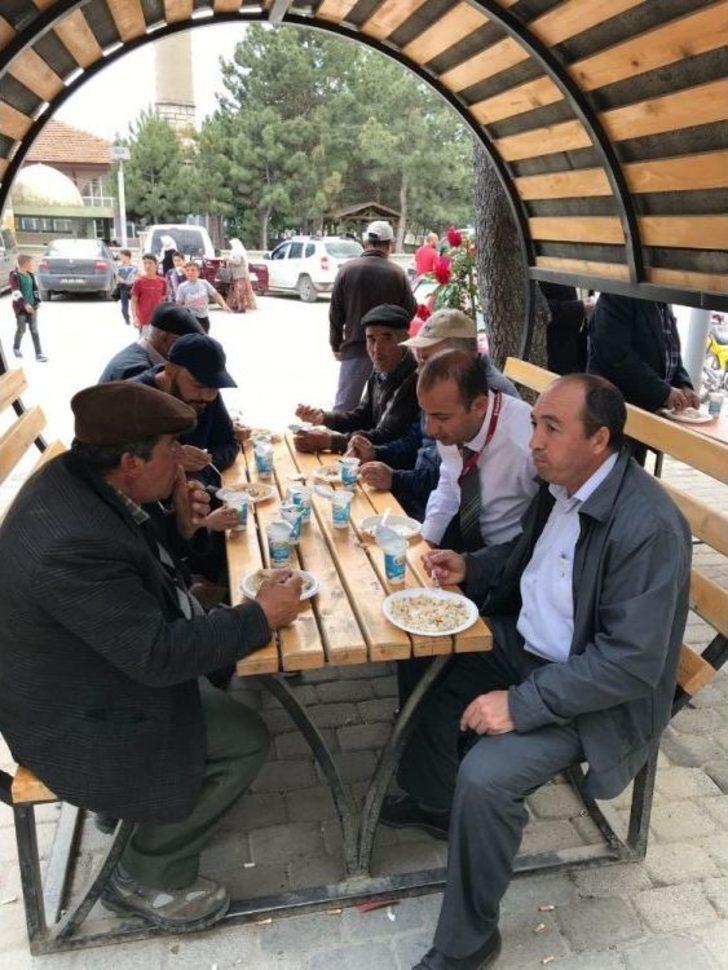 Kilim Diyarı Bayat’ta Yeni Alınan 11 Araç İçin Kurbanlar Kesildi G5