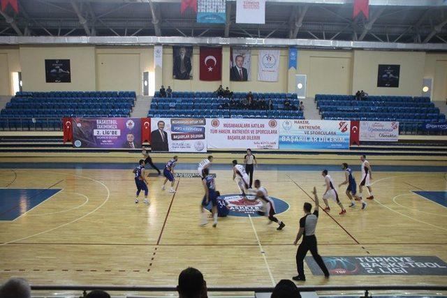 Bilecik Belediye Spor: 66 İnegöl Belediye Spor: 73