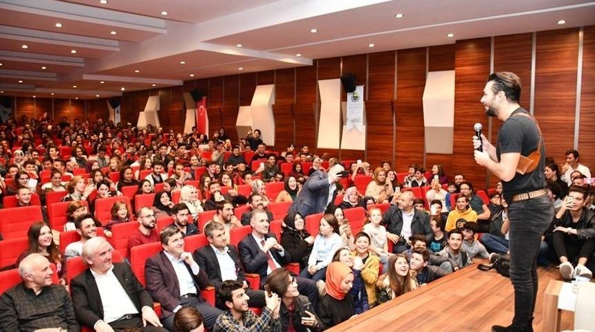 Hayrettin İneg&ouml;ll&uuml;leri Kahkahaya Boğdu