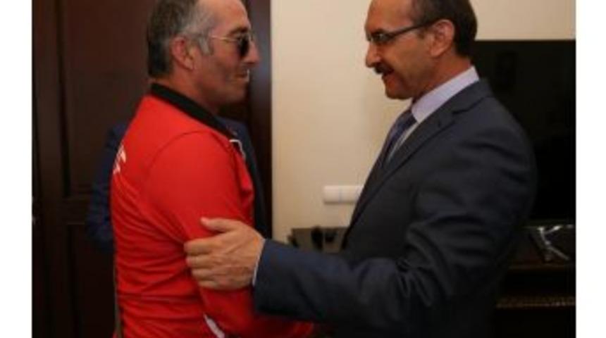 50 Yaşındaki Görme Engelli Sporcunun Azmi