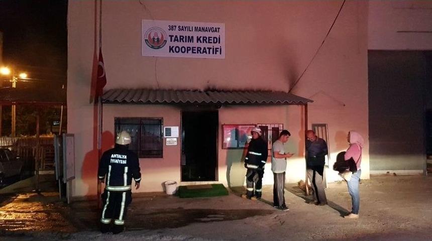Tarım Kredi Kooperatifinde Korkutan Yangın
