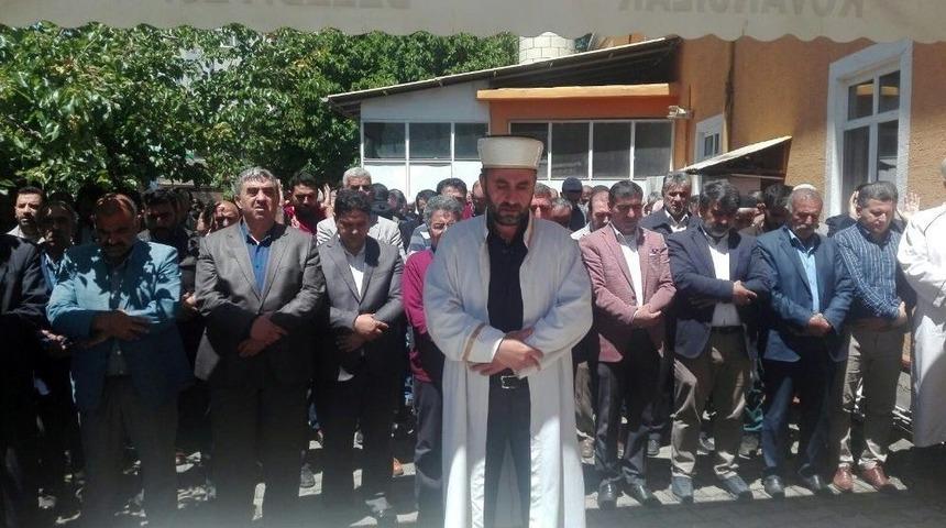 Filistinli Şehitler İ&ccedil;in Gıyabi Cenaze Namazı