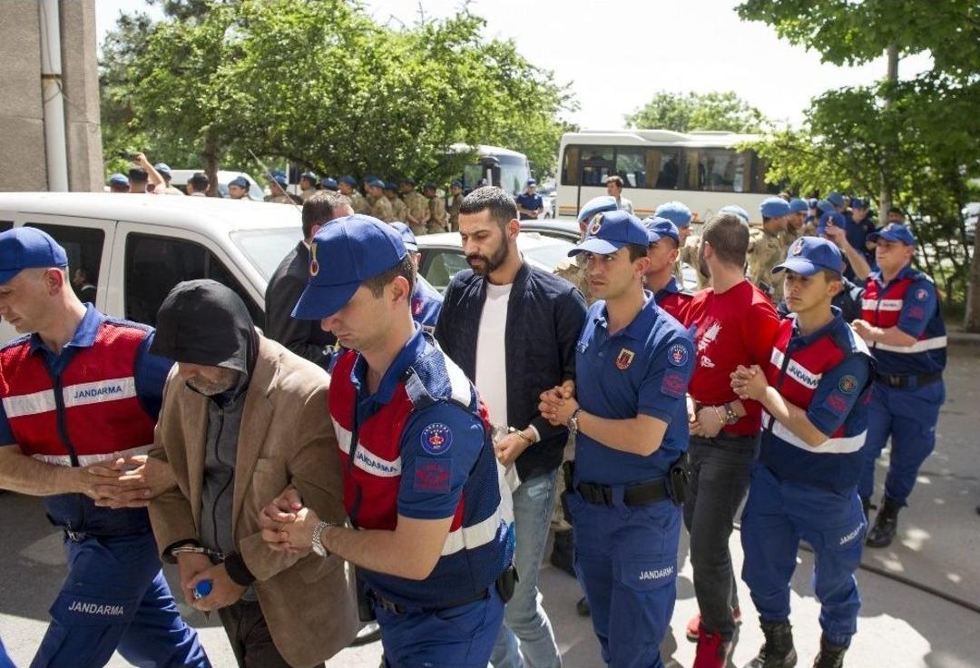 Jandarmadan Kumarbazlara R&uuml;şvet Karşılığı K&ouml;stebeklik