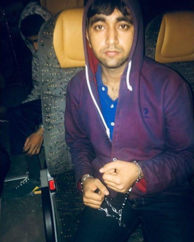 İstanbul&rsquo;da Zincirlenerek Alıkonulan 57 Pakistanlı M&uuml;lteci Kurtarıldı 2